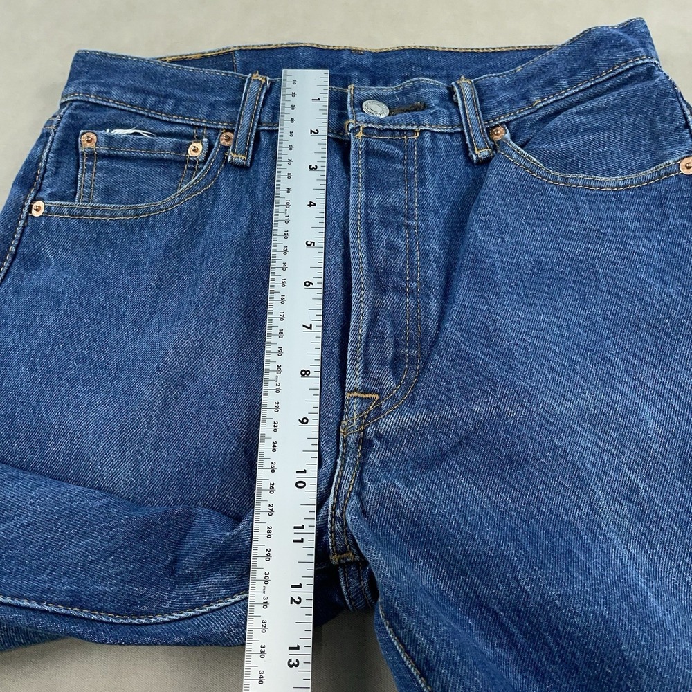 Levi 501 Jeans Mens 31x32 Denim Button Fly Straight Leg Faded (Fits 29x30) - Picture 11 of 16